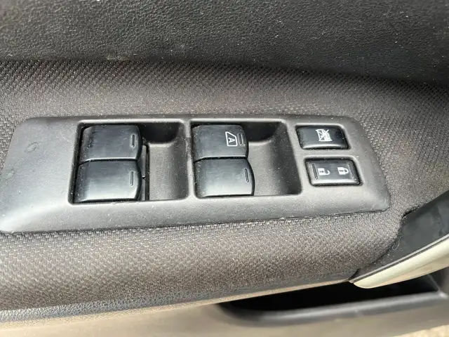 2011 Nissan Rogue SV5067413075270144010