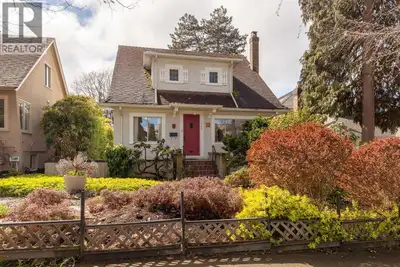 Cozy 6 bedroom 2 bath Mackenzie/Dunbar area full whole house for rent! No share! Welcome to our brig...