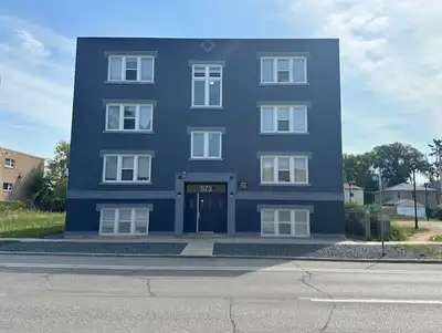 573 Sherbrook 1 BR available for May 1st $895 / month (includes heat and water) Virtual Tour: https:...