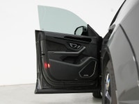 This 2021 Lamborghini Urus is a local Ontario vehicle with a clean Carfax report, delivering a thril... (image 8)