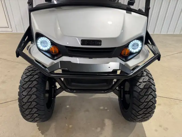 2026 EZGO EXPRESS S4 SUMMIT XT in ATVs in Vernon - Image 16