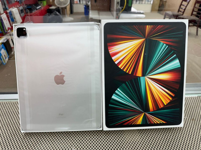 1TB Apple iPad Pro 12.9" LTE (WiFi + Cellular) A2069, Like New in iPads & Tablets in City of Toronto - Image 4