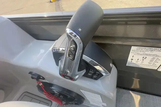 2024 Regency 230 LE3 Sport With 250L Tritoon Pontoon Boat in Powerboats & Motorboats in Vernon - Image 26