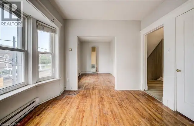 698 KING Street W Kitchener, Ontario in Houses for Sale in Kitchener / Waterloo - Image 25
