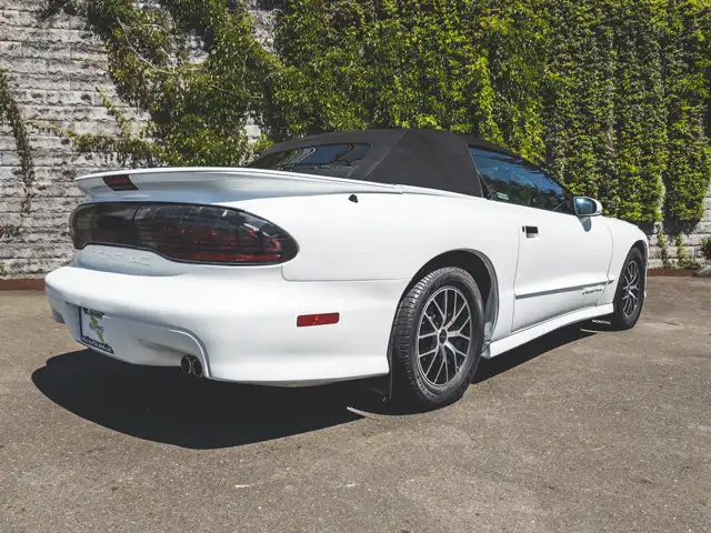 1995 Pontiac Firebird Trans Am | One Owner | Island car in Cars & Trucks in Cowichan Valley / Duncan - Image 6