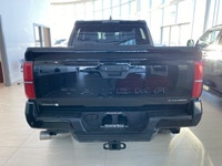 *Vehicle history form conveniently located in vehicle photos. AMVIC LICENSED DEALER ... Engine: Inte... (image 4)