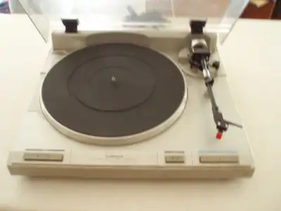 PIONEER  TURNTABLE  - MADE IN JAPAN, View more