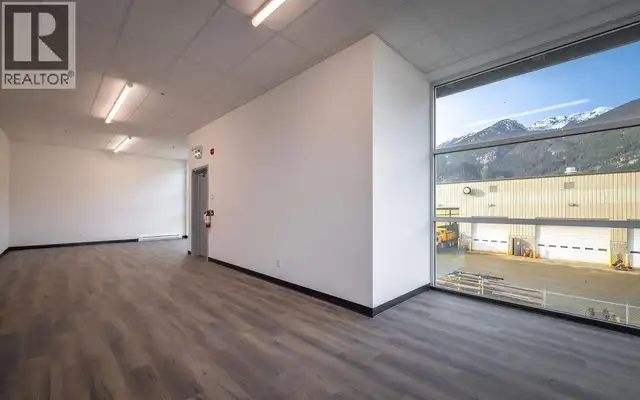 105A 38926 MID WAY Squamish, British Columbia in Commercial & Office Space for Rent in Prince Rupert - Image 10