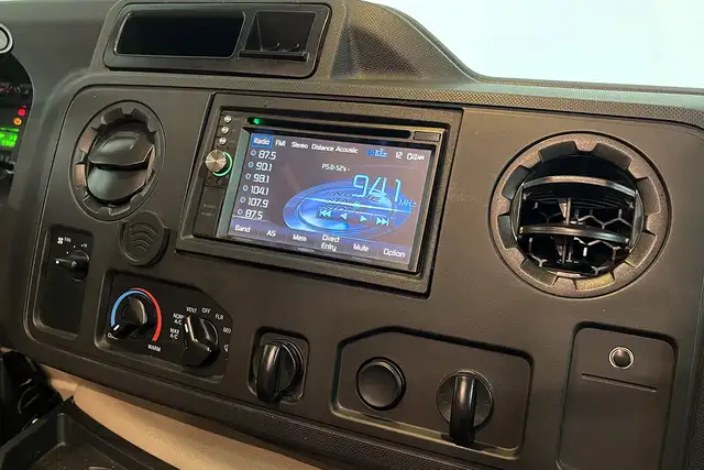 2015 Forest River Lexington 265DS – Pre-Owned Class B+ Motorhome in RVs & Motorhomes in Red Deer - Image 17