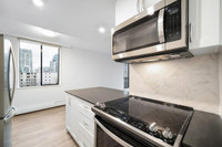 Governor's Square at 945 Jervis Street boasts spacious, modern bachelor, 1 & 2 bedroom suites includ... (image 3)