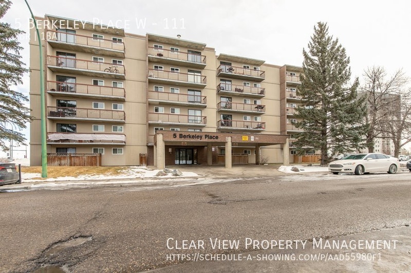 Renovated two bedroom, one bathroom condo! Long Term Rentals