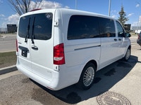 Welcome to Country Hills Volkswagen 2019 Mercedes-Benz Metris Passenger 4MATIC® Our team of knowledg... (image 4)