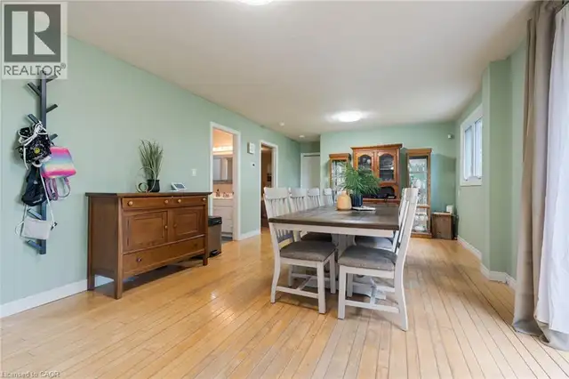 1652 OLD HIGHWAY 24 Waterford, Ontario in Houses for Sale in Norfolk County - Image 10