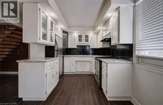 119 WALKER Street Kitchener, Ontario in Houses for Sale in Kitchener / Waterloo - Image 6
