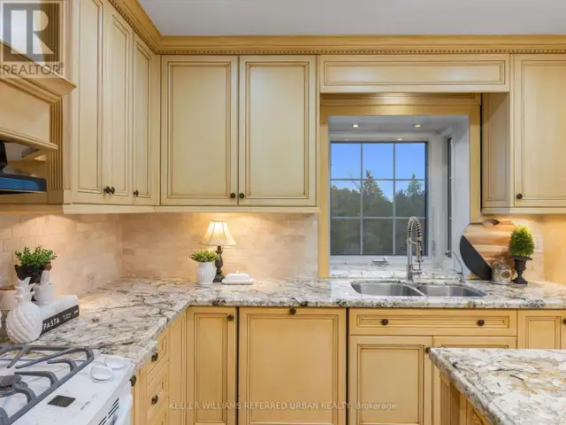 17 SLEEPY HOLLOW LANE Whitchurch-Stouffville, Ontario in Houses for Sale in Markham / York Region - Image 13