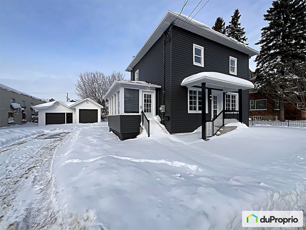 $369,000 - 2 Storey for sale in Victoriaville — photo 1