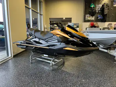 La FX Limited SVHO se trouve propulsée par un moteur vortex à super haute puissance - baptisé SVHO(M...