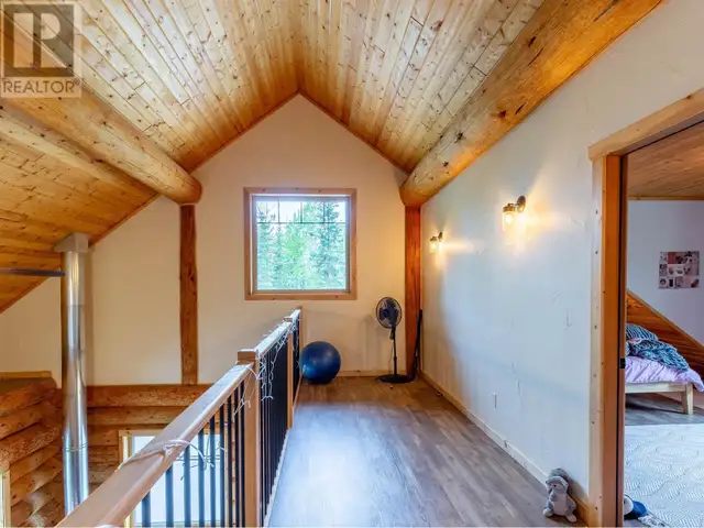585 16 HIGHWAY Smithers, British Columbia in Houses for Sale in Smithers - Image 29