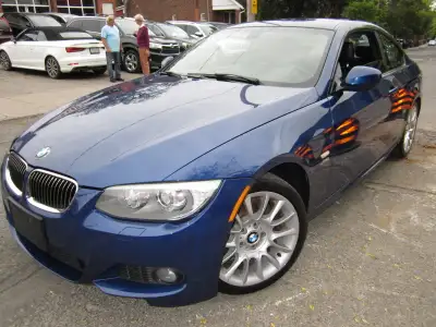 EXTREMELY RARE TWO DOOR ALL WHEEL DRIVE 6 SPEED WITH THE ‘M’ SPORT PACKAGE. FINISHED IN BLUE WITH BL...
