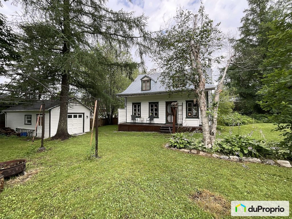 $525,000 - 1 1/2 Storey for sale in Charlesbourg — photo 1
