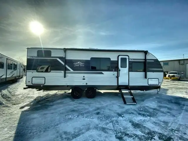 2025 EAST TO WEST Della Terra 250QB in Travel Trailers & Campers in Bedford - Image 11