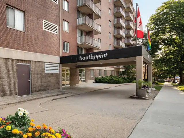 WOW! LARGE 3 BEDROOM - DOWNTOWN HALIFAX in Long Term Rentals in City of Halifax - Image 2