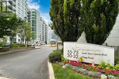 Prestige And Luxury Corner Condo Unit In The Heart Of Markham. Spacious And Bright 1000+ Sqft Layout...
