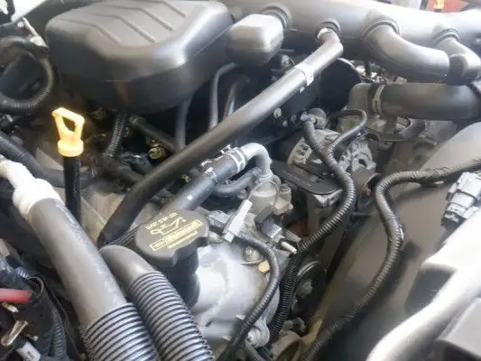 2012 Ford F-550 4x4 Crew Cab Service Truck with Shelving in Heavy Trucks in Edmonton - Image 90