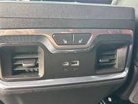 Experience power and luxury in the GMC Sierra 2500HD Denali Ultimate, painted in an eye-catching col... (image 7)