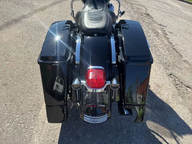 2011 Harley-Davidson Street Glide ~ ELECTRA GLIDE LTD ~ 103CI ~  in Sport Touring in City of Toronto - Image 15
