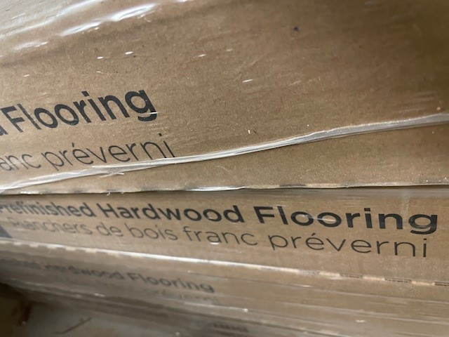 Mirage Prefinished Hardwood Flooring in Floors & Walls in Bedford - Image 2