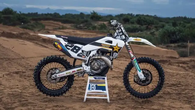 2024 Husqvarna Motorcycles FC 450 ROCKSTAR EDITION in Dirt Bikes & Motocross in Delta/Surrey/Langley - Image 2