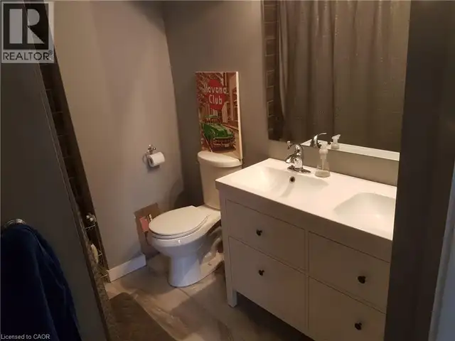 114 CHURCH Street Waterloo, Ontario in Houses for Sale in Kitchener / Waterloo - Image 16