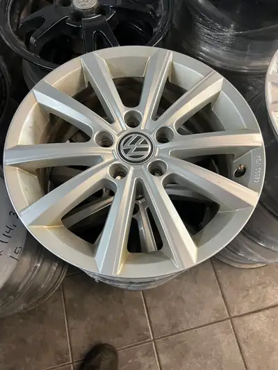 5x112 16" centre de Pneus mtl est 11251 rue notre dame est 514-507-5177