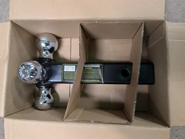 UNKNOWN TRI-BALL HITCH in Heavy Trucks in Saskatoon - Image 4