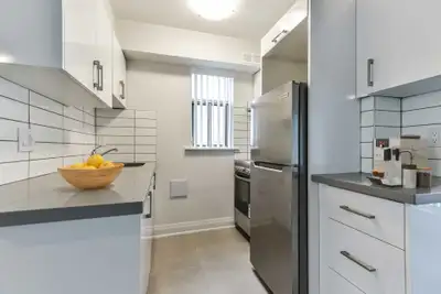 For a limited time - sign a new lease with 1/2 month free rent in the 6th and 12th month! Terms and...