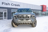 Conquer the job site, escape to the mountains, or effortlessly manage city driving in this exception... (image 1)