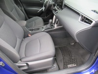 Fresh off lease from Toyota this super rare Corolla Cross is in super condition! Loaded up nicely wi... (image 5)