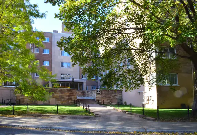 1½ 2½ 3½ 4½ - NDG/COTE ST-LUC - Appartement a loué TOUT INCLUS in Long Term Rentals in City of Montréal - Image 7