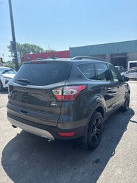 Auto Global - Montréal 2018 Ford Escape Navigation Caméra de Recule Détecteurs Pare Choc Arr Sieges... (image 3)