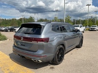 360 Camera, Navigation, Sunroof, Leather Seats, Premium Audio! This 2024 Volkswagen Atlas is for sal... (image 4)