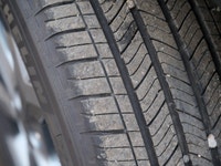 Practically Brand New: 2025 Ford Escape ST-Line AWD Only 7,104 km! Overview Why wait for a brand new... (image 9)