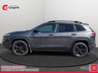 Le Jeep Cherokee 2018 version LIMITED V6 CUIR TOIT PANO CAM RECULE proposé par Toyota Lachute se dis... (image 4)