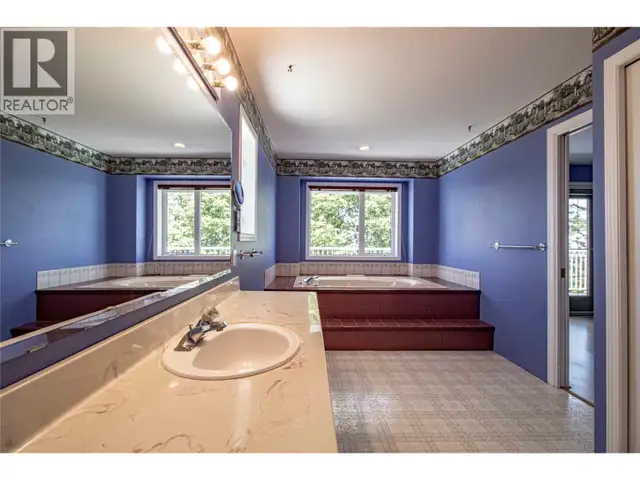 2263 Carmi Road Penticton, British Columbia in Houses for Sale in Penticton - Image 19