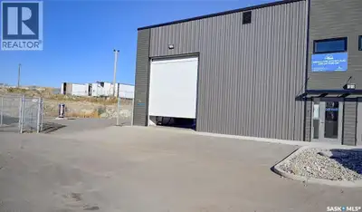 Take advantage of this impressive corner-unit industrial warehouse offering just under 2,000 sq. ft....