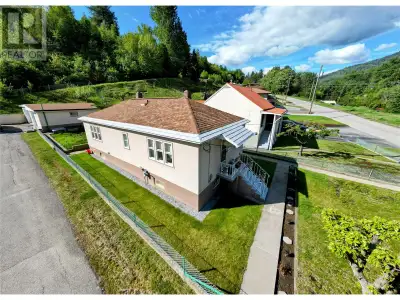 Welcome to Annabelle! This adorable and impeccably maintained 3-bedroom, 2-bathroom home is full of...