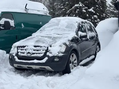 2009 Mercedes-Benz M-Class 3.0L BlueTEC 199,397 KM 3L, V6 Engine Diesel, Automatic AM/FM/CD, Nav, Cr...