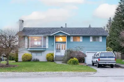 Multi-Plex Opportunity in Annieville! This oversized 9,547 SQFT corner lot in North Delta's desirabl...