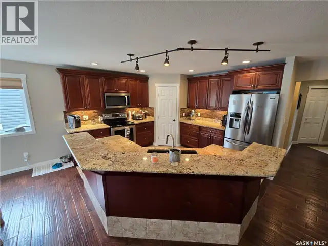 721 Barber CRESCENT Weyburn, Saskatchewan in Houses for Sale in Regina - Image 16