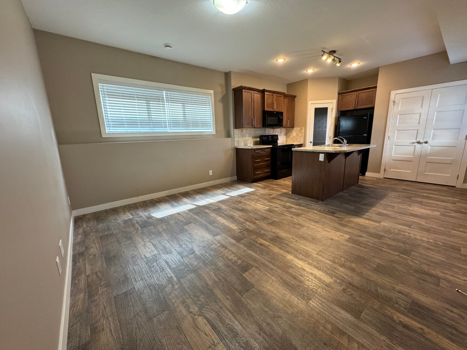 ⭐ONE MONTH FREE⭐Pet Friendly 2 Bed Lower Suite in Sylvan Lake 4